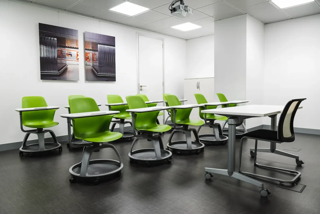 Fotografía de sala de reuniones en oficinas en Madrid